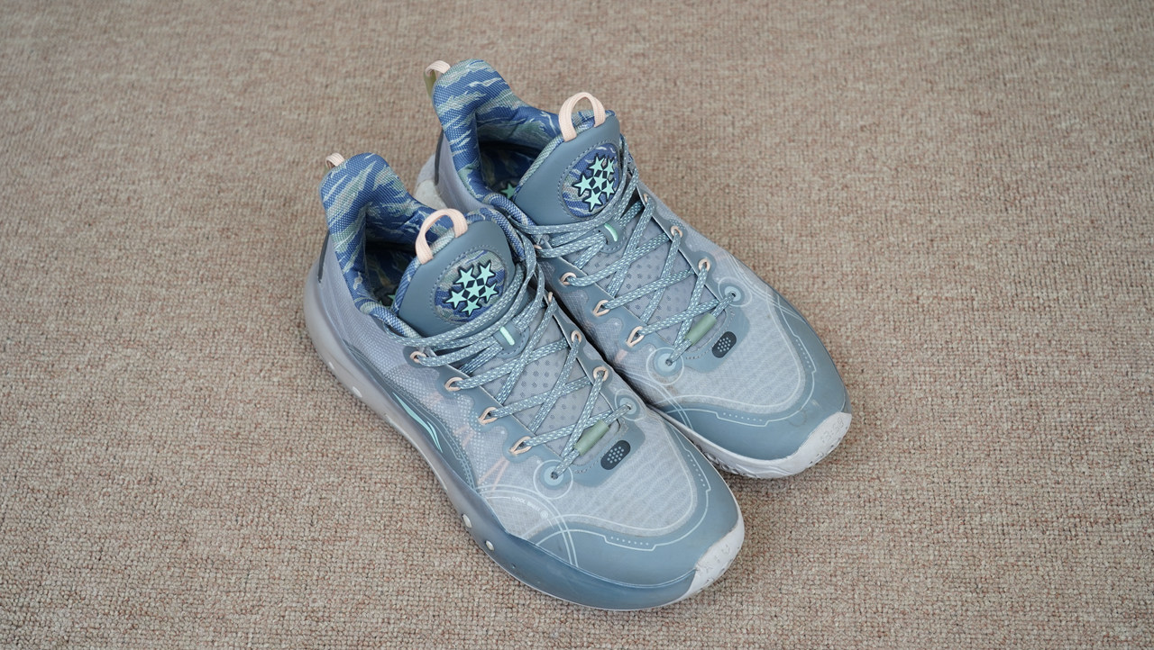 抓地力篮球鞋后卫,抓地力弹性好球鞋