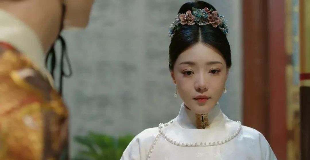 宫女遭遇*暴强**生下太子后,被打入冷宫,去世前对儿子不敢多说一句