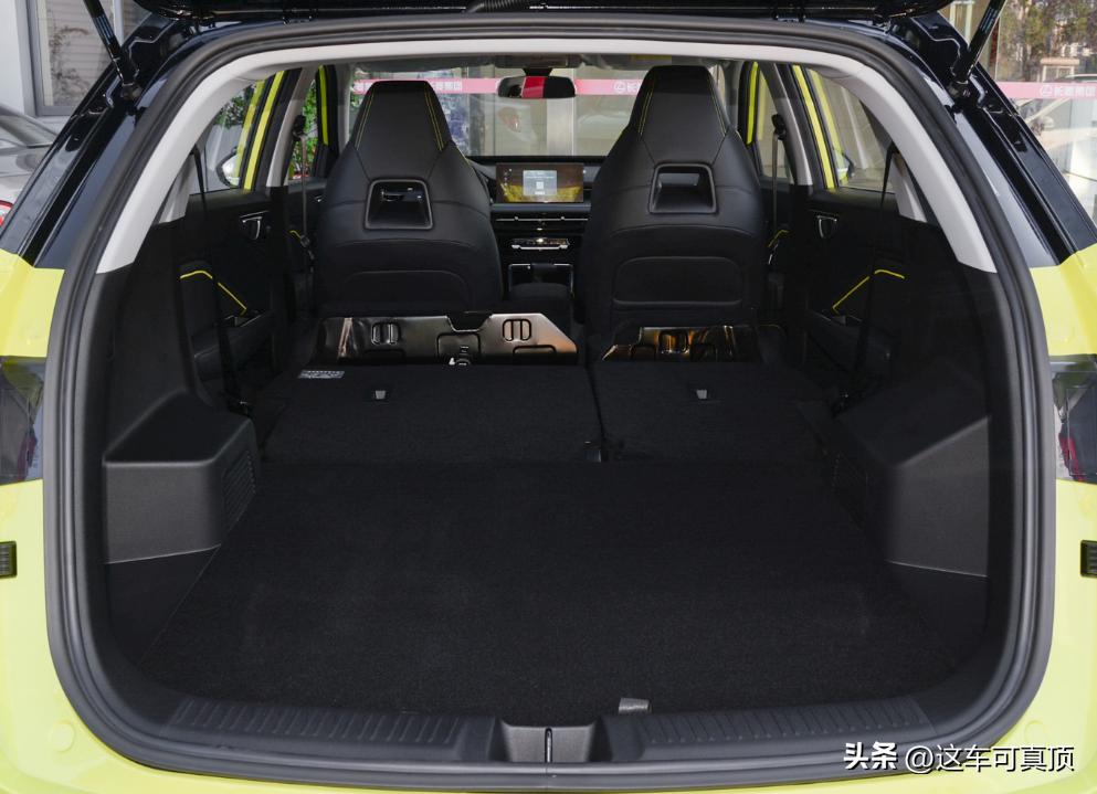 五菱星驰为啥不如飞度,五菱星驰自动挡标配2023落地价格