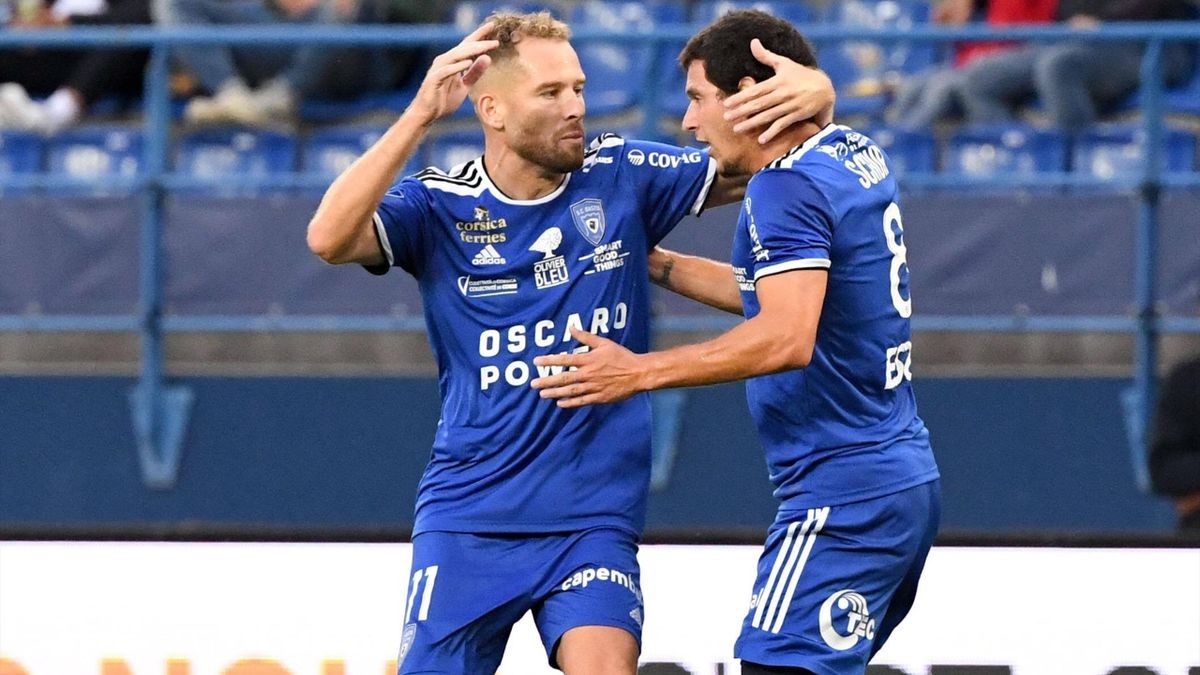 今日荷乙阿尔梅勒城对埃因fc预测,荷乙阿尔梅勒vs登博思比分预测