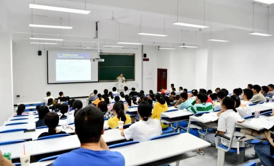 职高能不能报考职业学校,职高还需要报什么学校