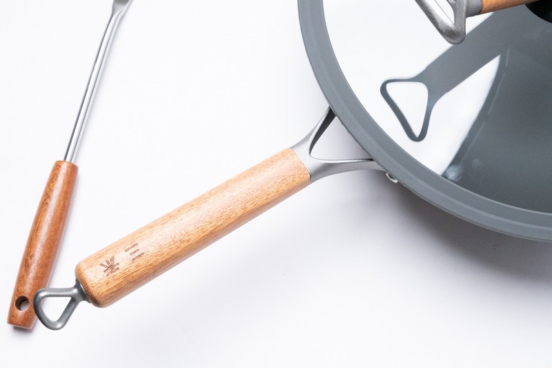 三禾窒氮轻铁锅,中康铁锅好还是三禾铁锅好