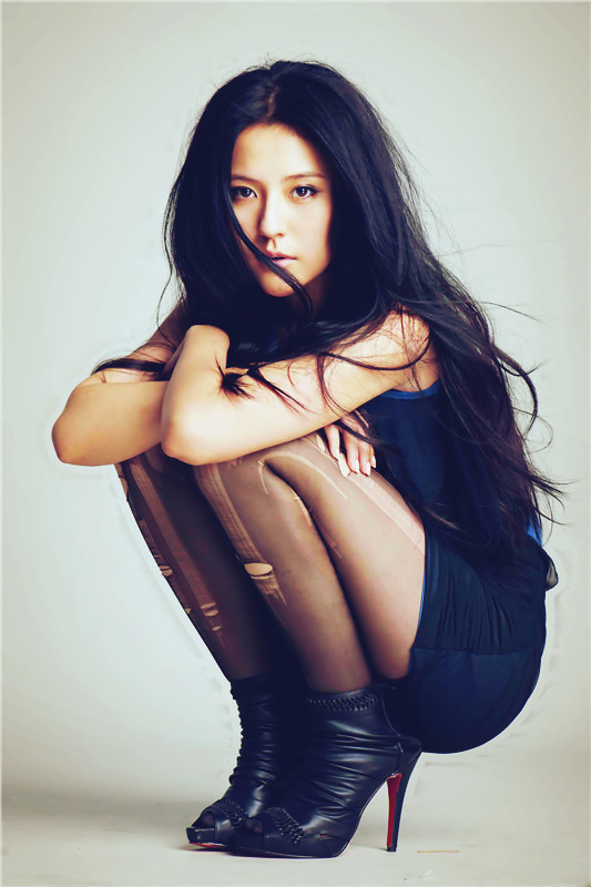 热依扎刘浩存,热依扎被质疑炒作