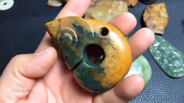 如何用电筒打光看河磨玉，看了鲲鹏说的相信能对你有所帮助