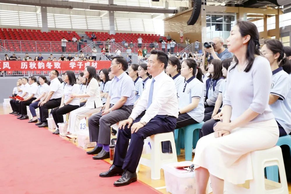 鎰熸仼鎴愰暱鏀鹃姊︽兂姣曚笟姹囨紨,鎰熸仼鎴愰暱姣曚笟鍏哥ぜ鑺傜洰