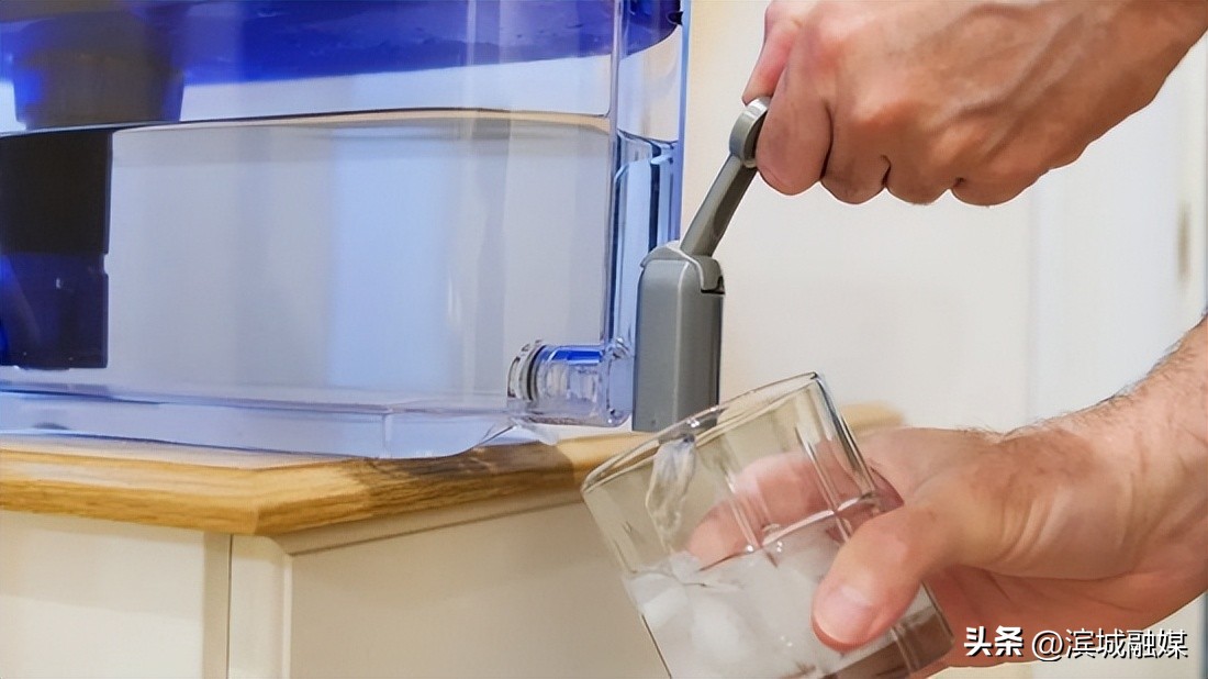 长期喝冰水的人是什么下场,长期喝冰水有什么危害