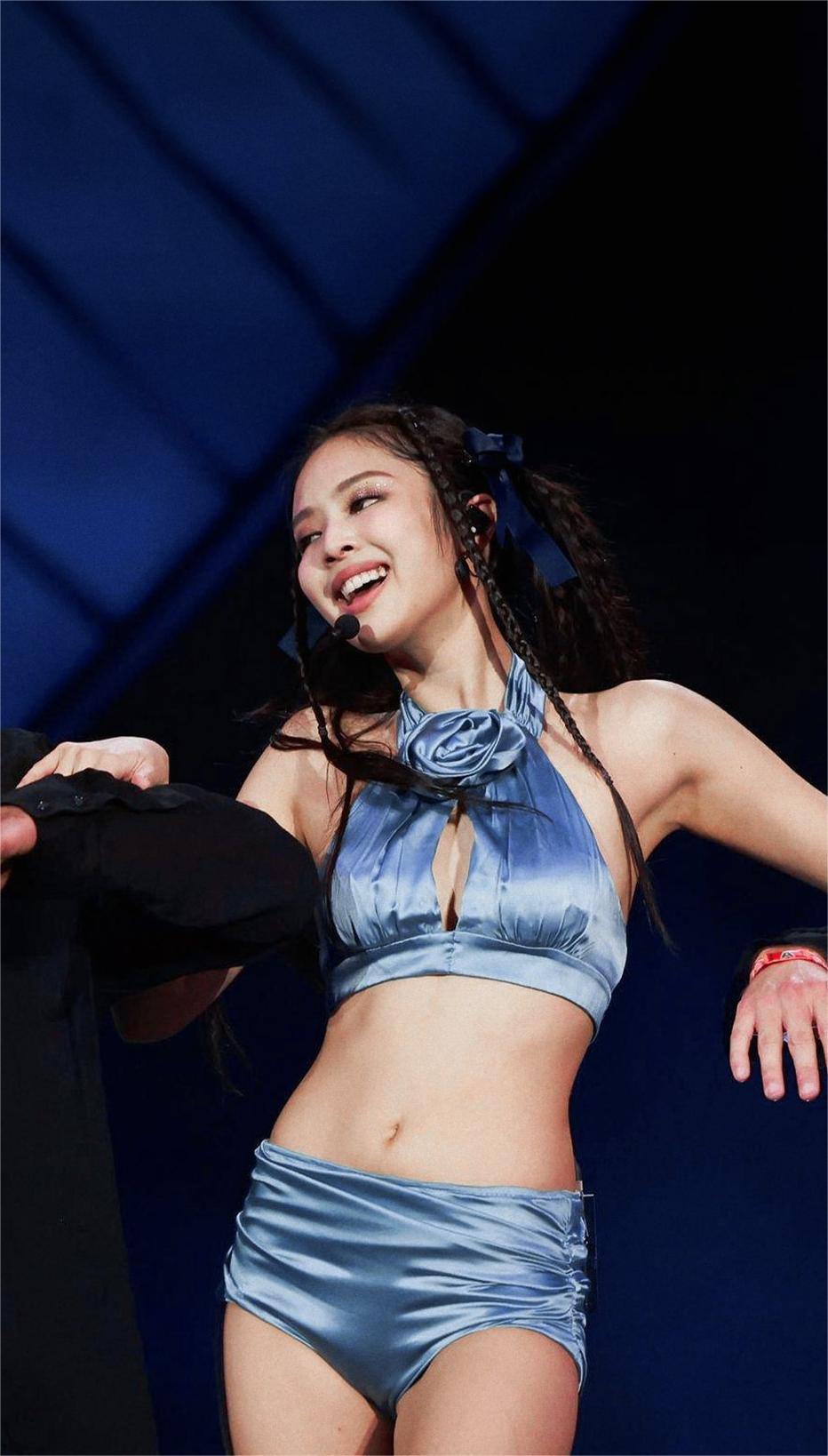 jennie韩国女穿搭,韩国女星jennie穿搭