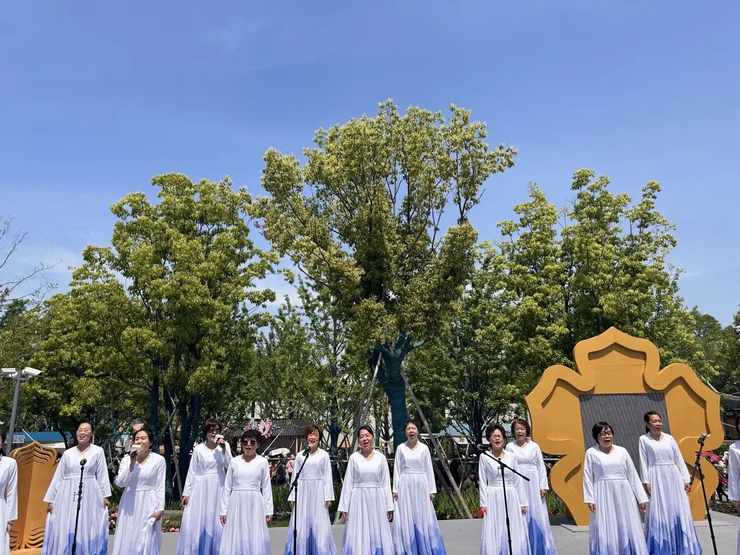 逛吃逛吃！“特种兵式旅游”打卡龙华庙会中的非遗元素