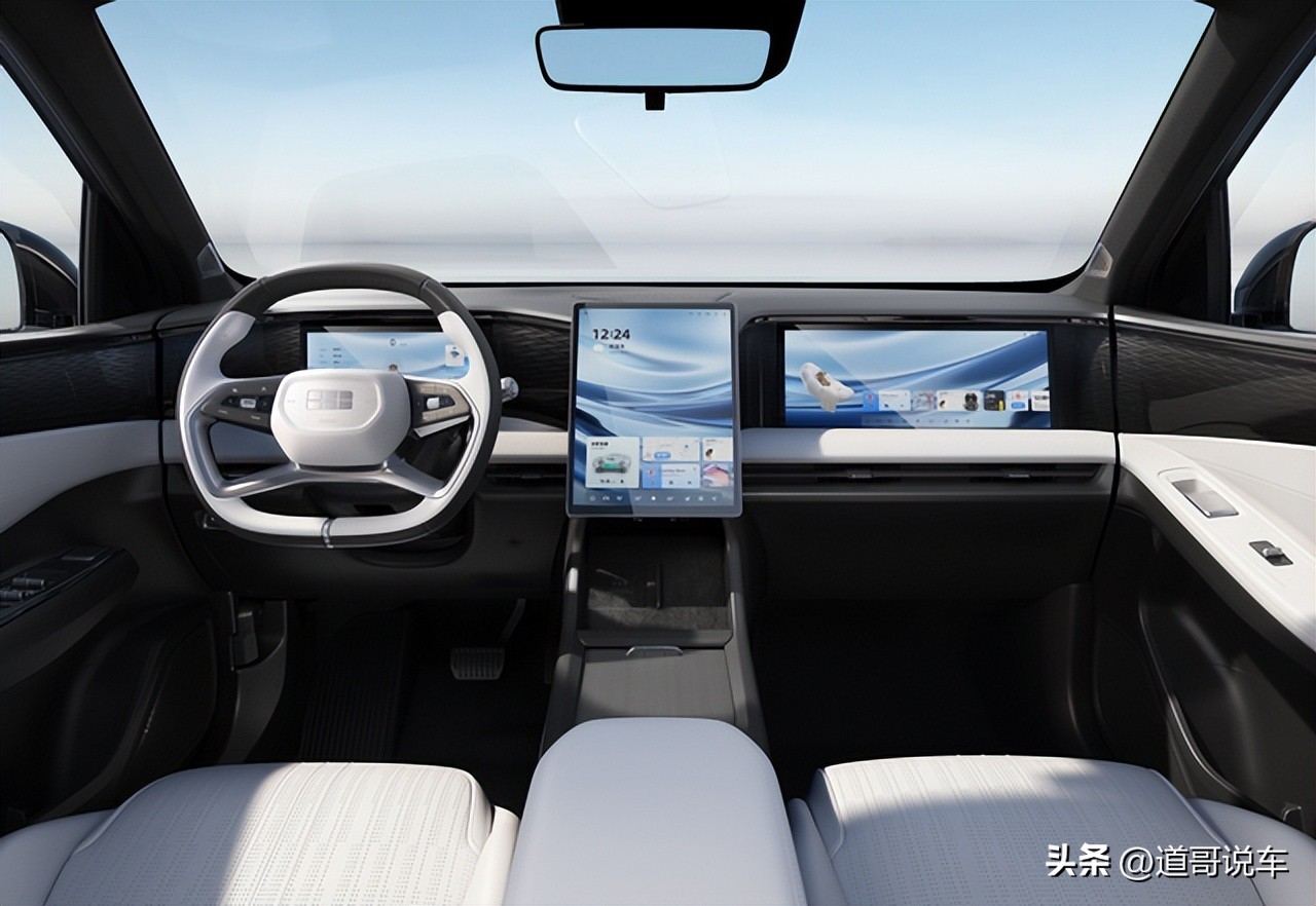 吉利银河系列的降价了吗,吉利l7银河与比亚迪宋plusdmi低配