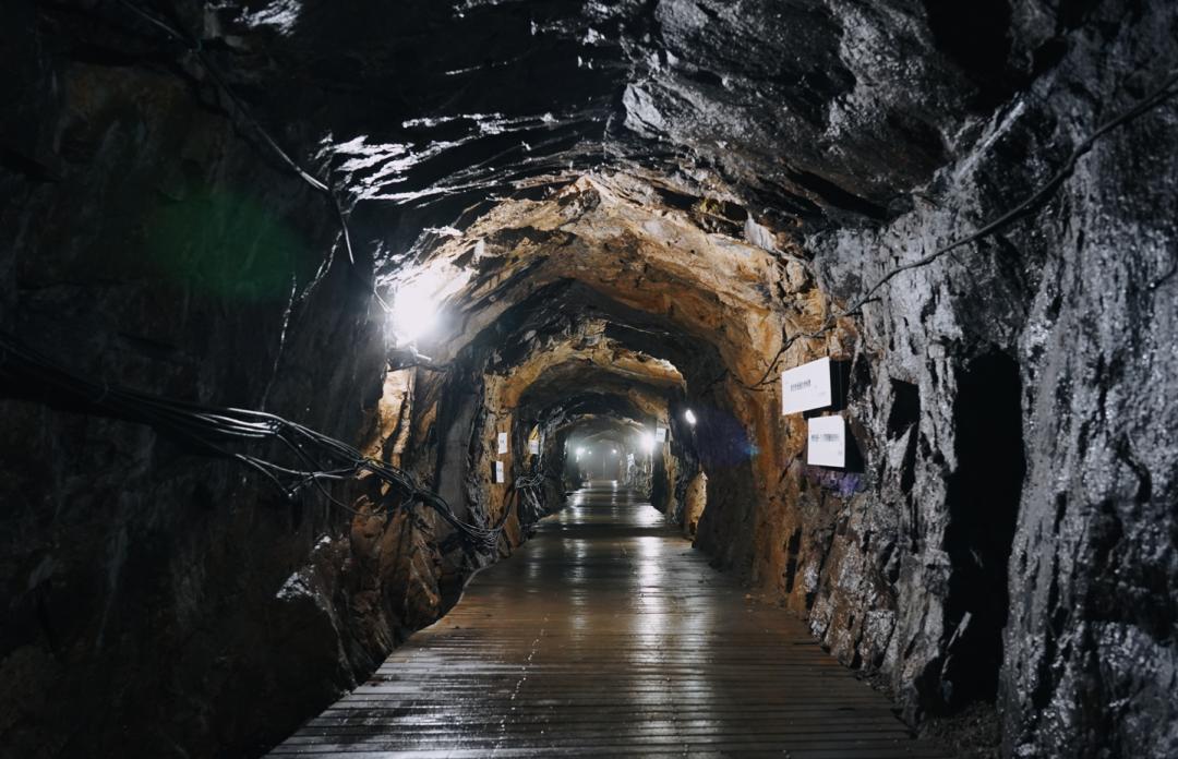 不愧是天下第一山真的很壮观,不愧是天下第一奇山