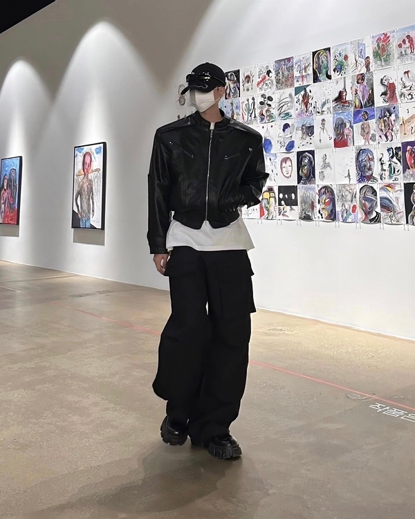 韩国穿搭ins大牌时尚博主,韩国穿搭ins时尚博主elborn