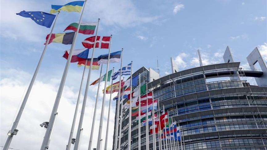 欧盟的碳关税实质是,欧洲议会投票批准欧盟碳市场改革