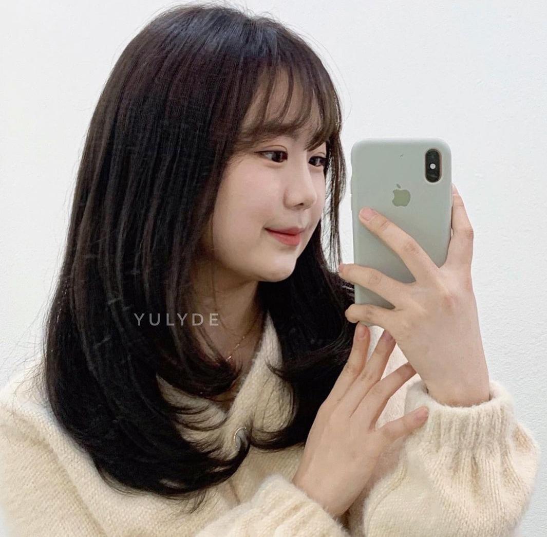 大圆脸适合什么发型,圆脸烫什么发型好看