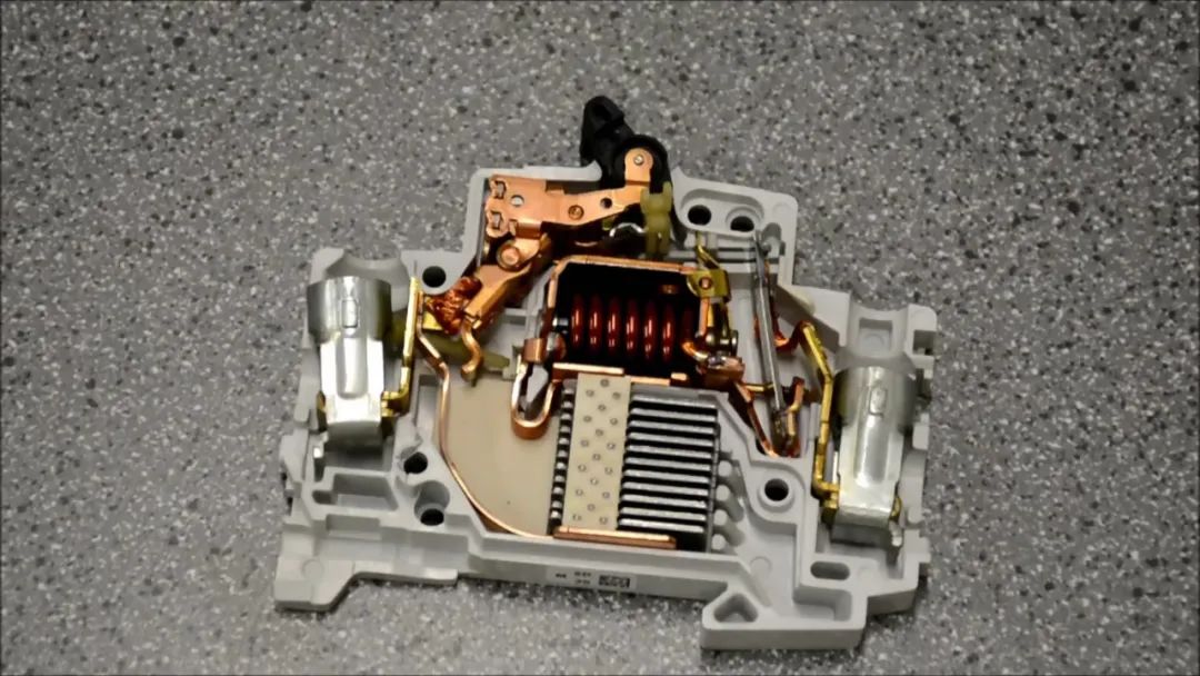 空气开关原理讲解,空气开关原理视频讲解