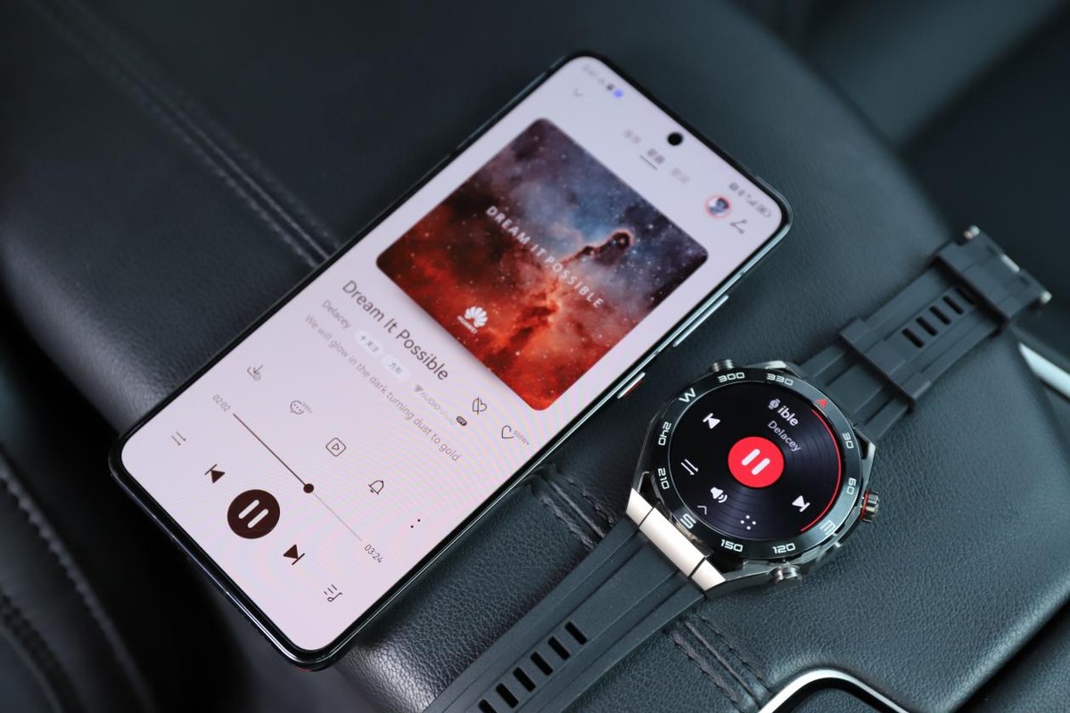 华为watchultimate对比watch4,华为表王watchultimate