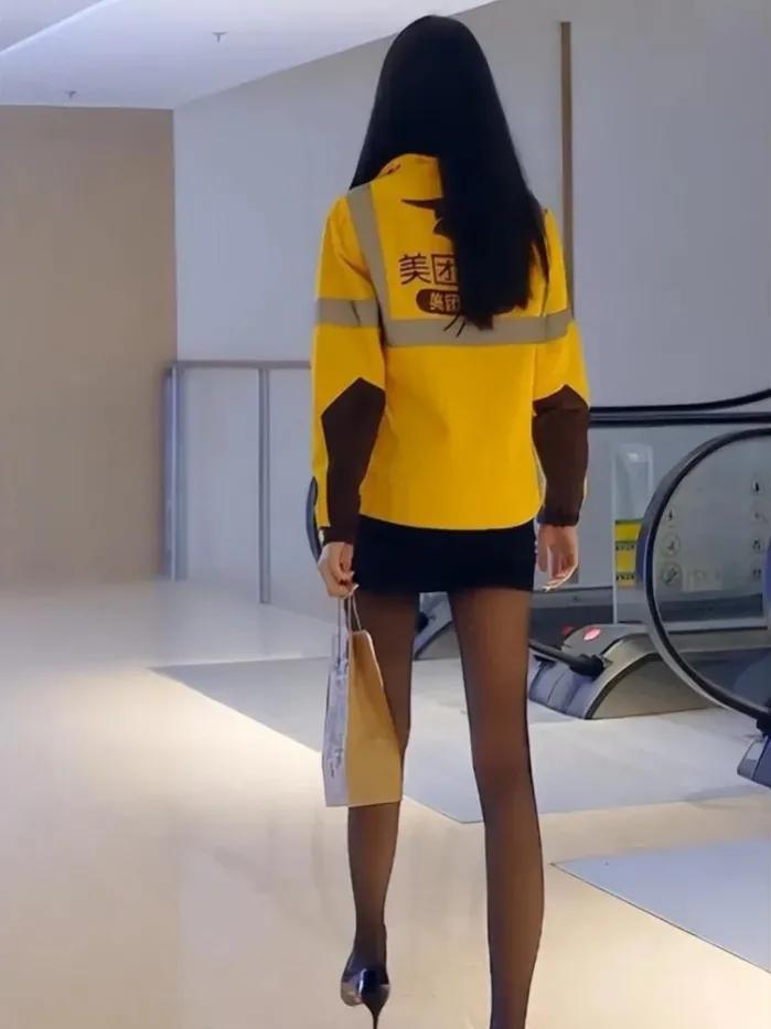 新型卖淫模式曝光∶“外卖媛”日入一万八