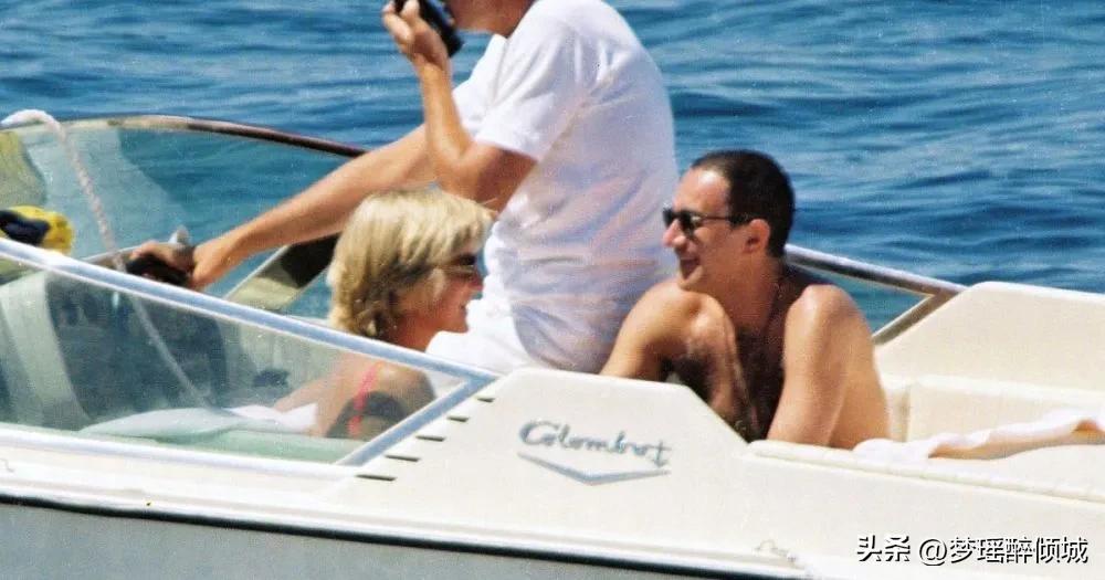 戴安娜与多迪拥抱照片,戴安娜王妃多迪现状