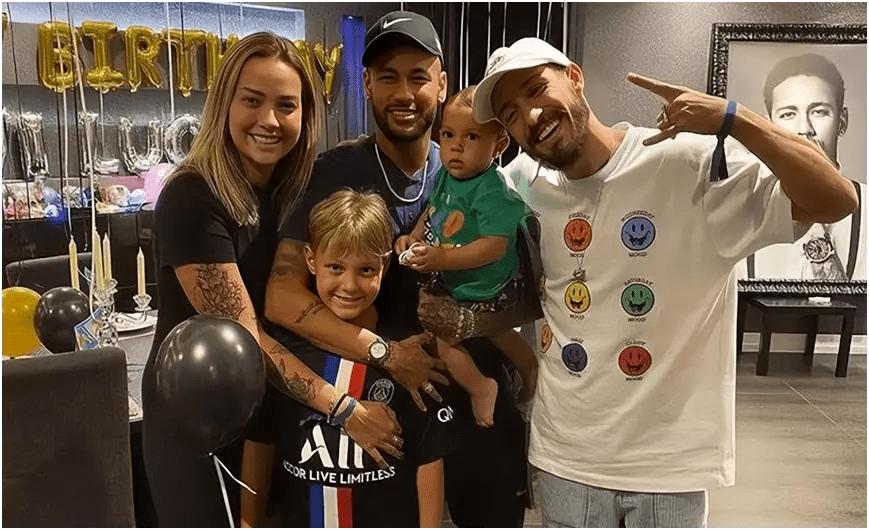 20个绯闻女友，19岁当爸，被指控性侵，内马尔如何逆袭？