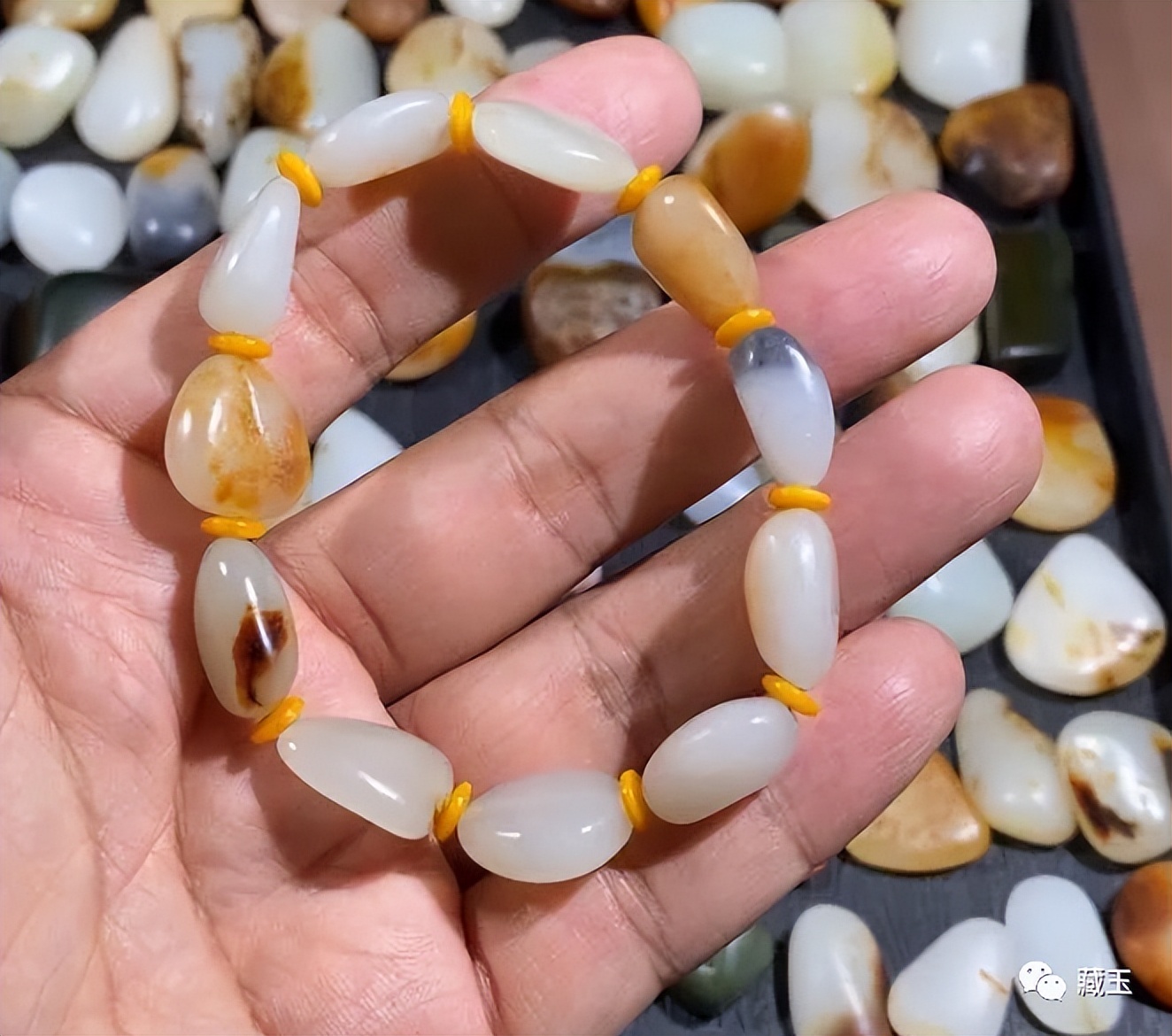 500能买什么样的和田玉手串,300元的和田玉手串是真的吗