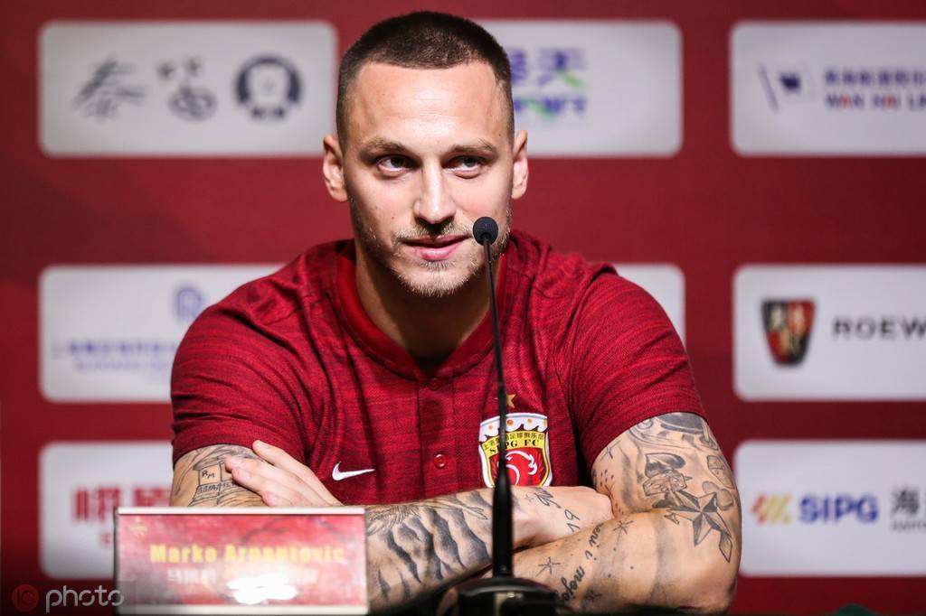 曼联转会求购桑乔,曼联求购右后卫