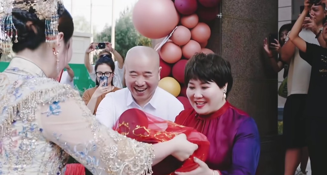 王小利儿子婚礼为何火遍全网,王小利儿子婚礼开销被曝