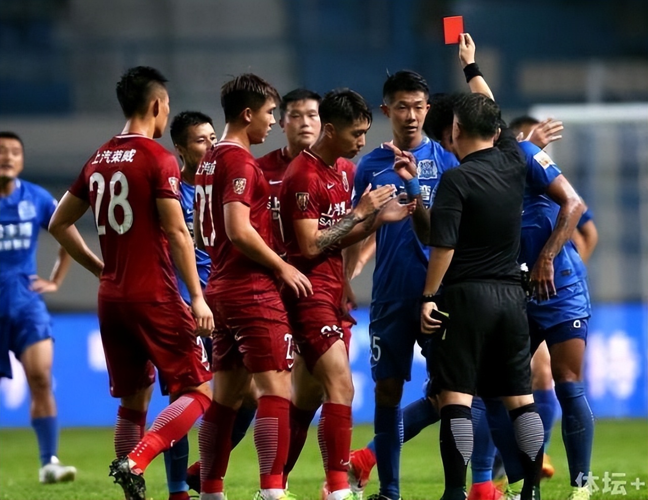 中国足球奇葩事全集,中国足球被吐槽得体无完肤