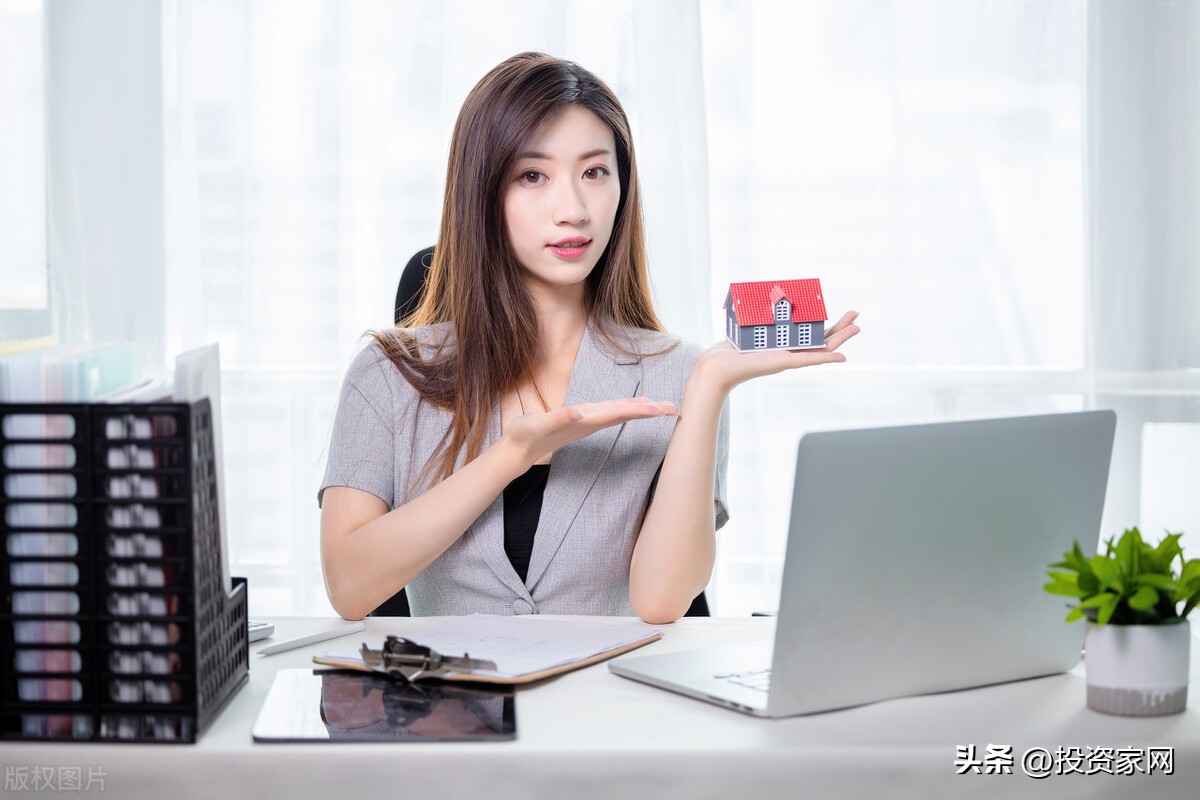 售楼小姐一个月卖几套房,售楼小姐真的很漂亮吗