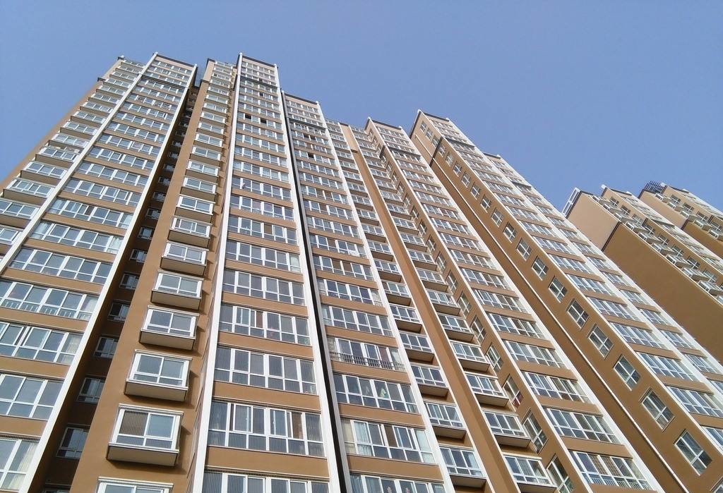 房子为什么不建议买18层,为什么说再穷也不要买一楼