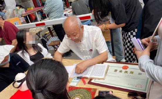 彻底凉了？把其他城市卷成麻花的淄博，甩出了王炸