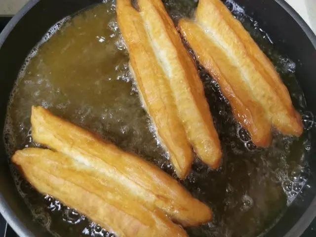 商用油条怎么做到蓬松酥脆,油条怎么做到蓬松酥脆视频