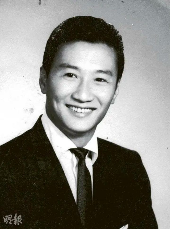 成龙谢贤向华强,谢贤李小龙谁大