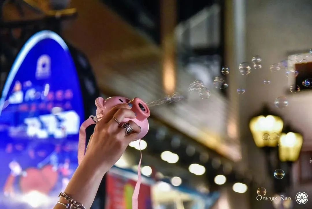 小布摄影团丨魔都夜生活的N种打开方式，快收藏起来→