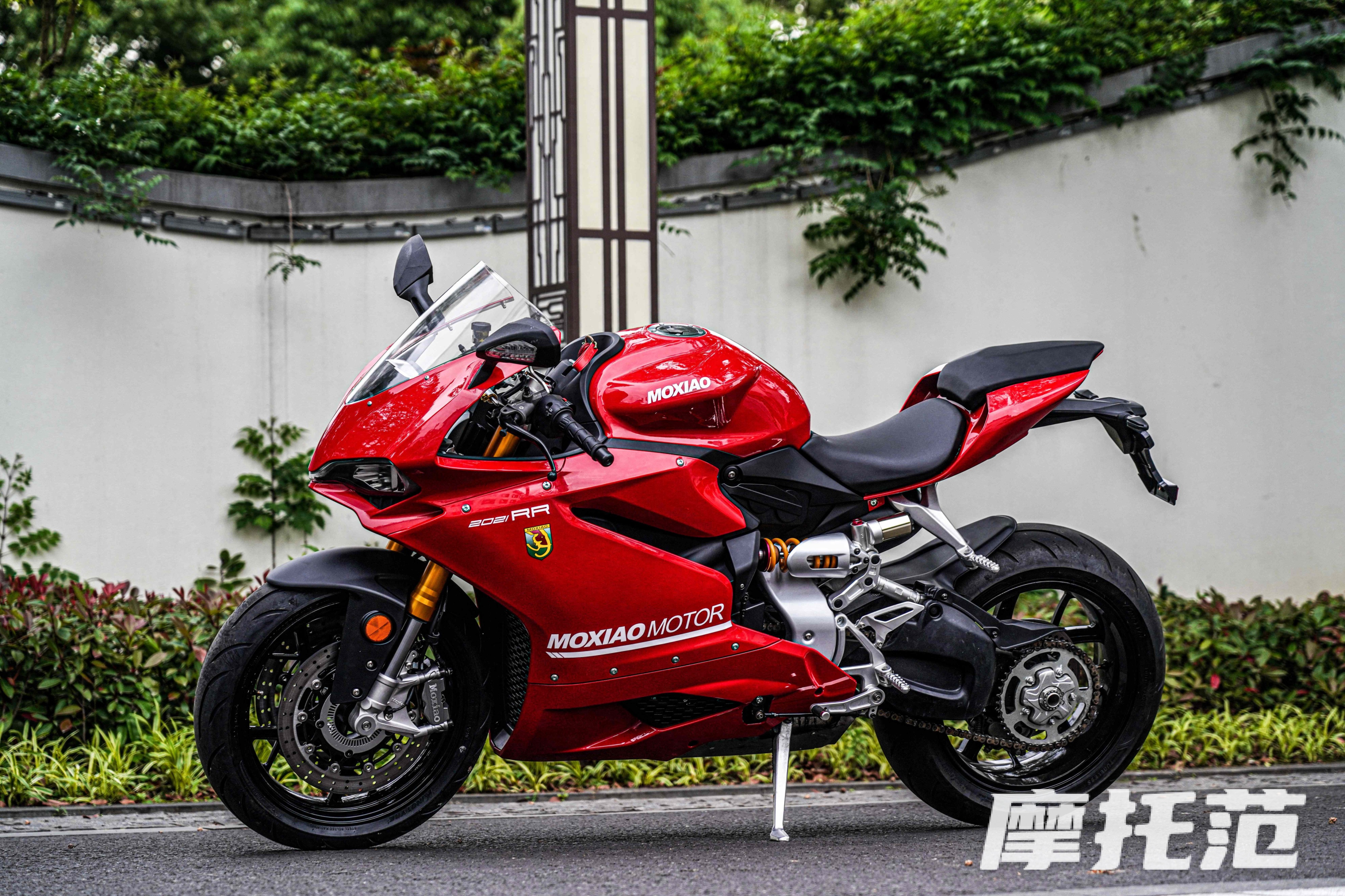 稻花香里说丰年听取蛙声一片,稻花香里说丰年听取蛙声一片英语