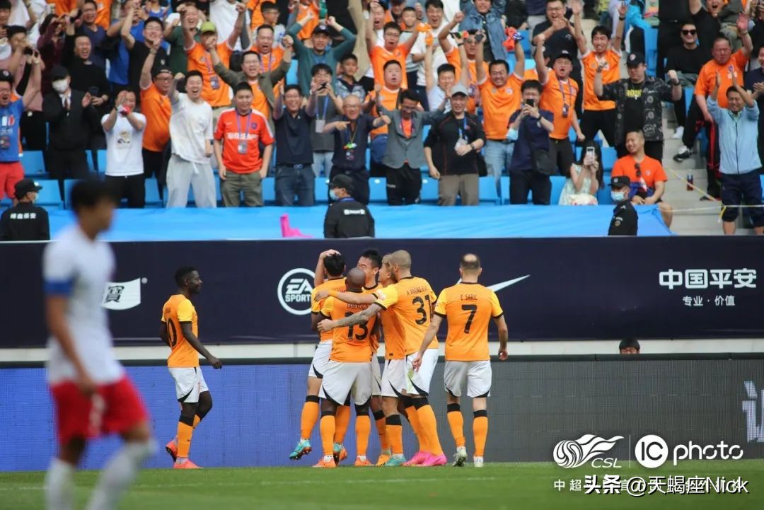 中超申花2-0梅州取开门红,申花赛后马莱莱