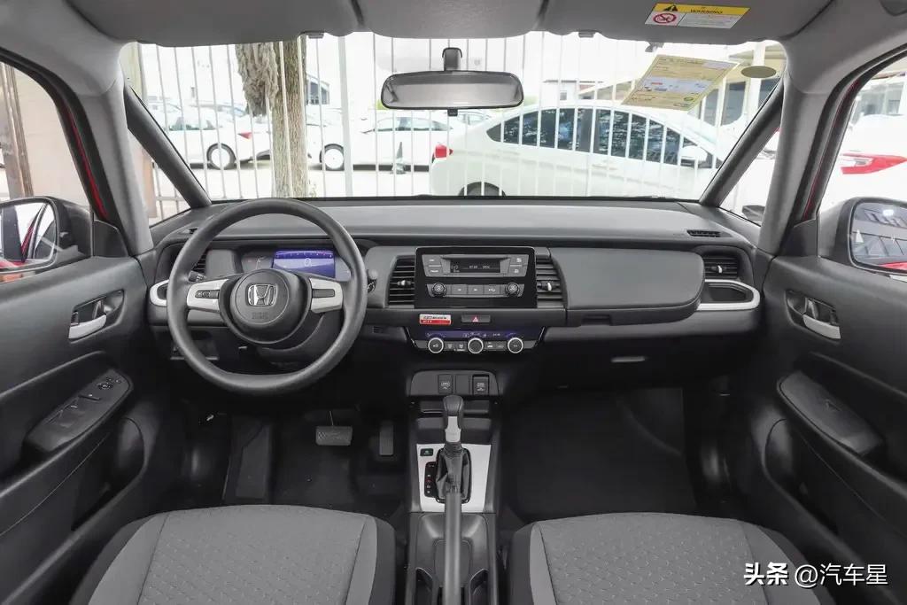 评测2022款本田飞度,本田飞度2022款潮跑版第四代图片