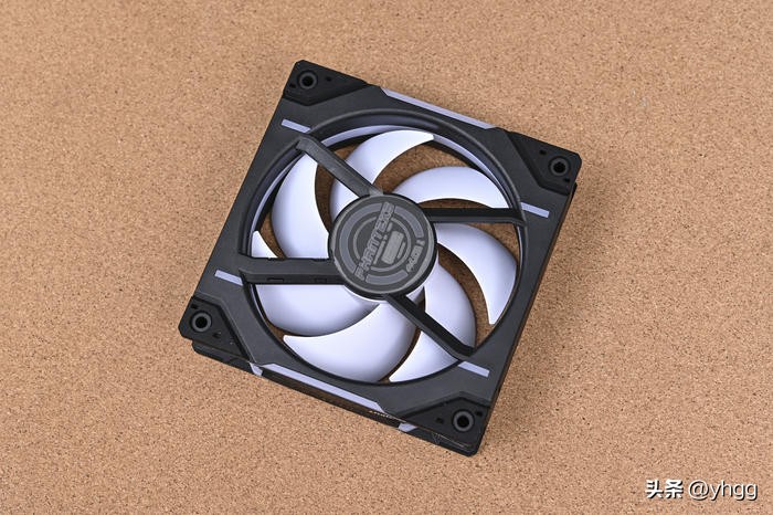 黑金全塔海景房——ROGZ790HERO+4080猛禽+追风者NV7装机展示