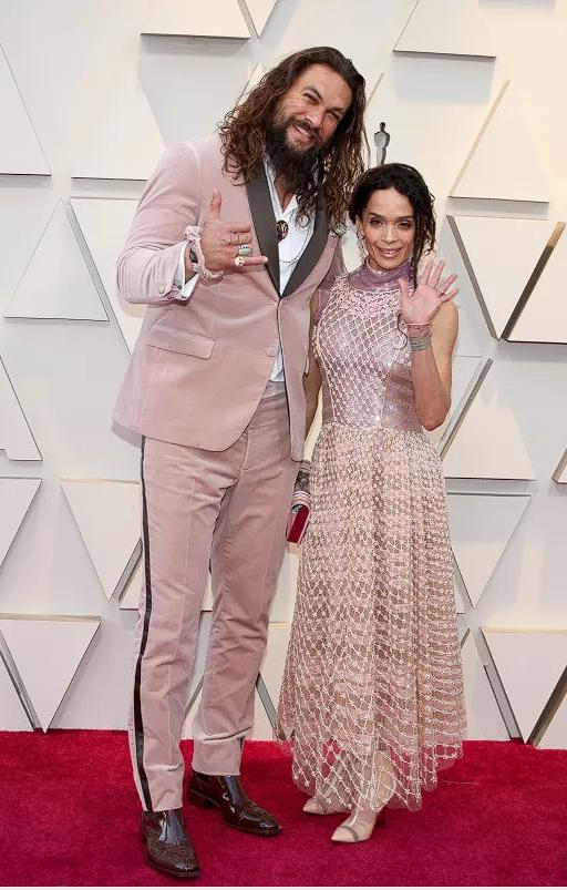 回头看看那些喜欢穿得一样的名人情侣