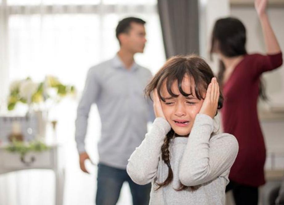 17岁少女算命的遭遇,17岁少女找大师算命却反遭侵害