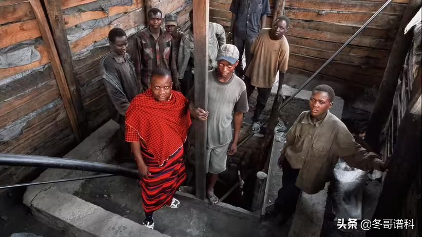 坦桑石是非洲真正的蓝钻