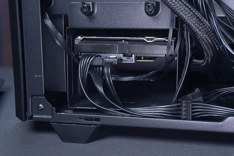 机箱玩游戏rgb风扇转但是不亮,机箱rgb转换argb