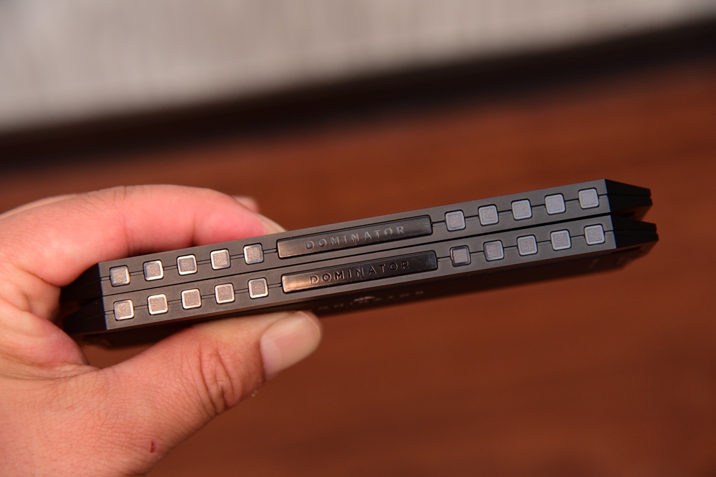 DDR5与DDR4？Win11与Win10？12600K对决5600X实战