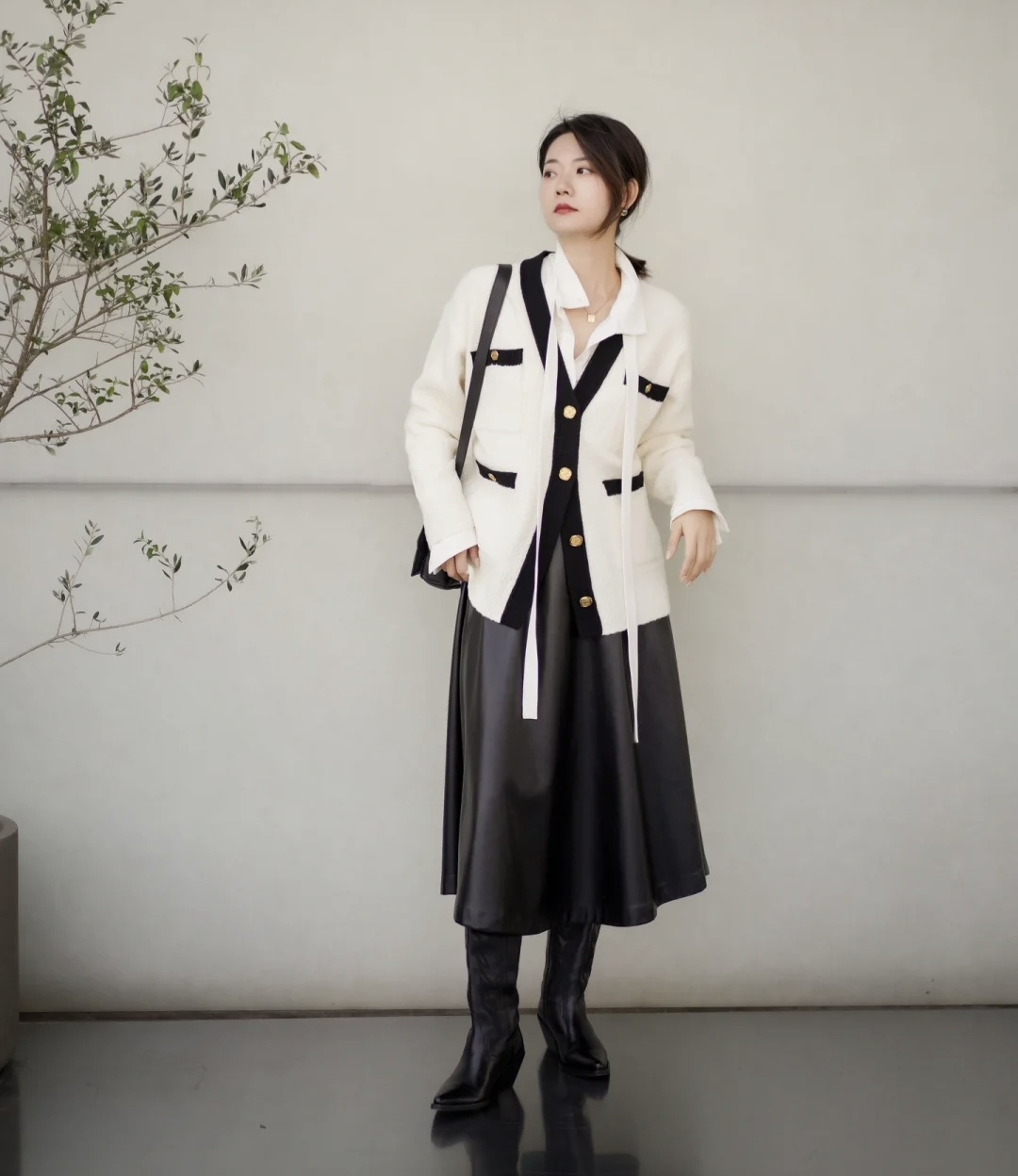 小香风半身裙怎么穿出高级感,小香风半身裙中长款搭配