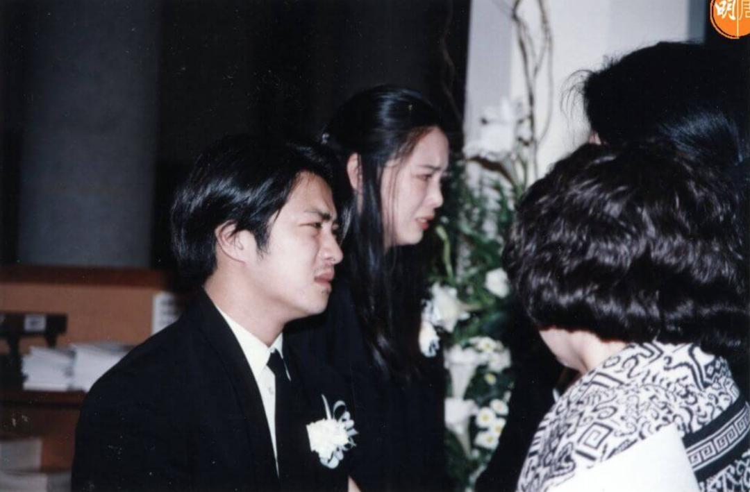 恋人妻、追青霞、混黑道、建豪宅，“武侠片之父”的江湖往事……