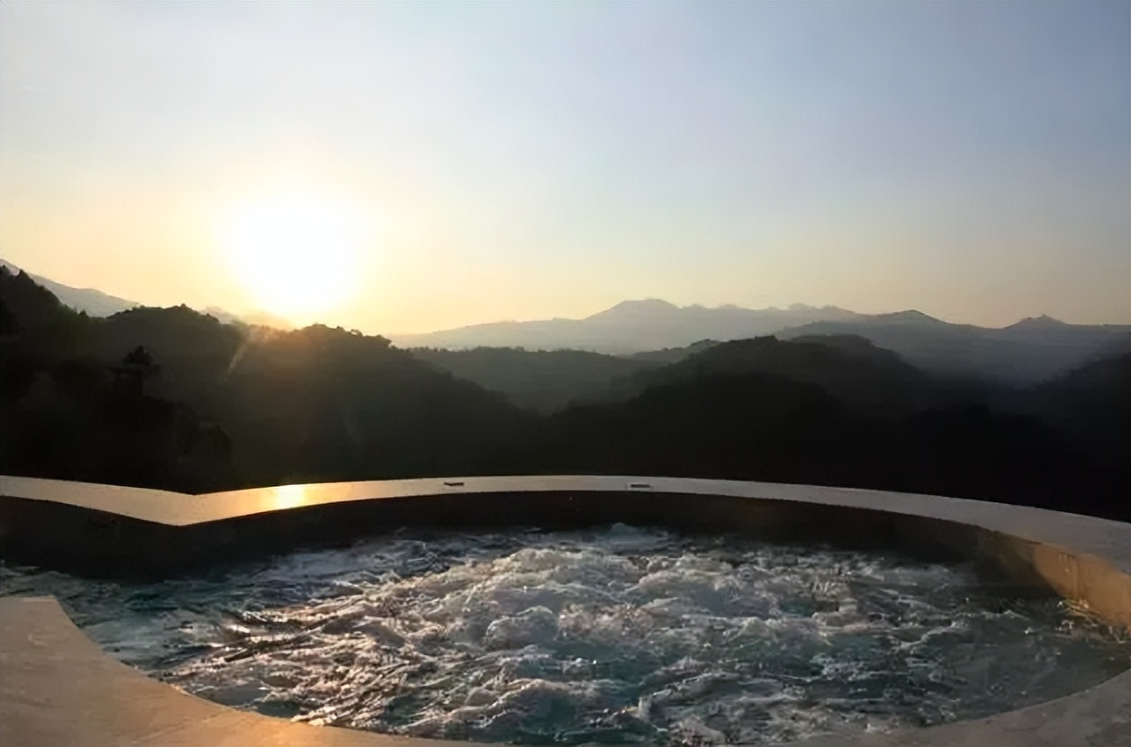 惠州超5星避暑地,悬崖泳池、高山泡池、沙溪徒步,豪华住得起!