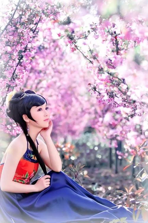 缇庢櫙璇楄瘝娆h祻,缇庢櫙璇楄瘝鍥涘瓧