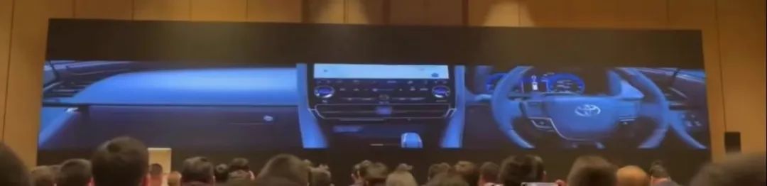 新款埃尔法上市老款值得购买吗,一代埃尔法多少钱