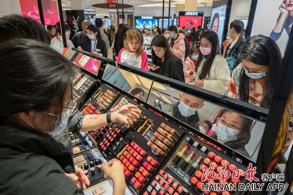 海南离岛免税购物累计吸金1850亿元!