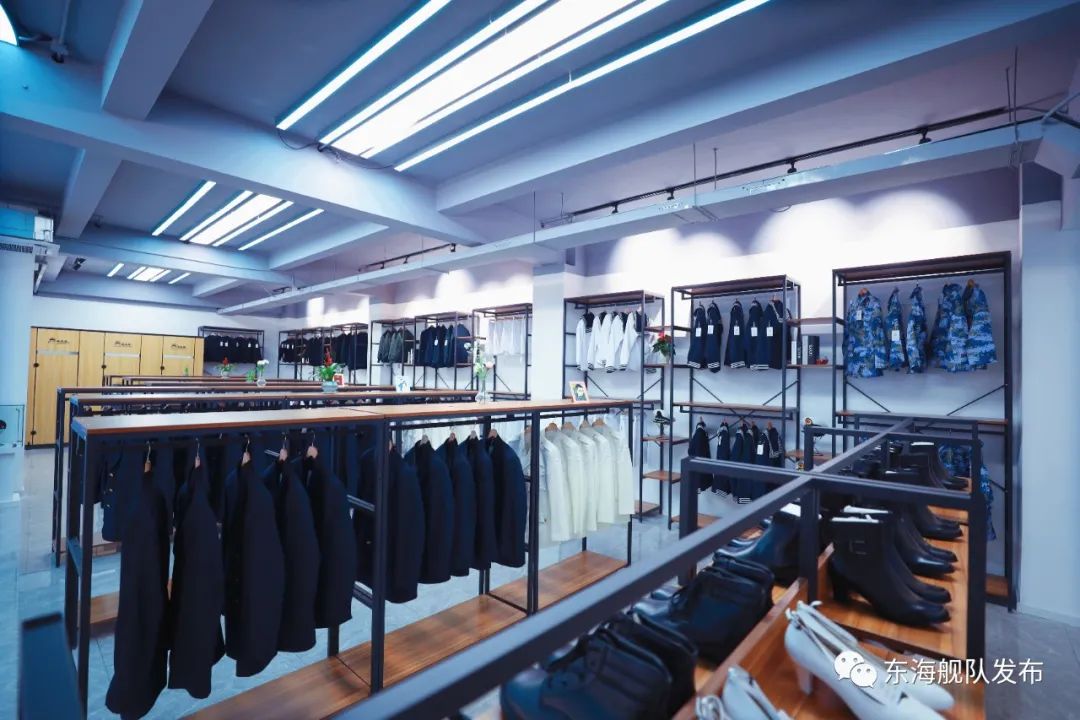 部队被装开箱,部队被装