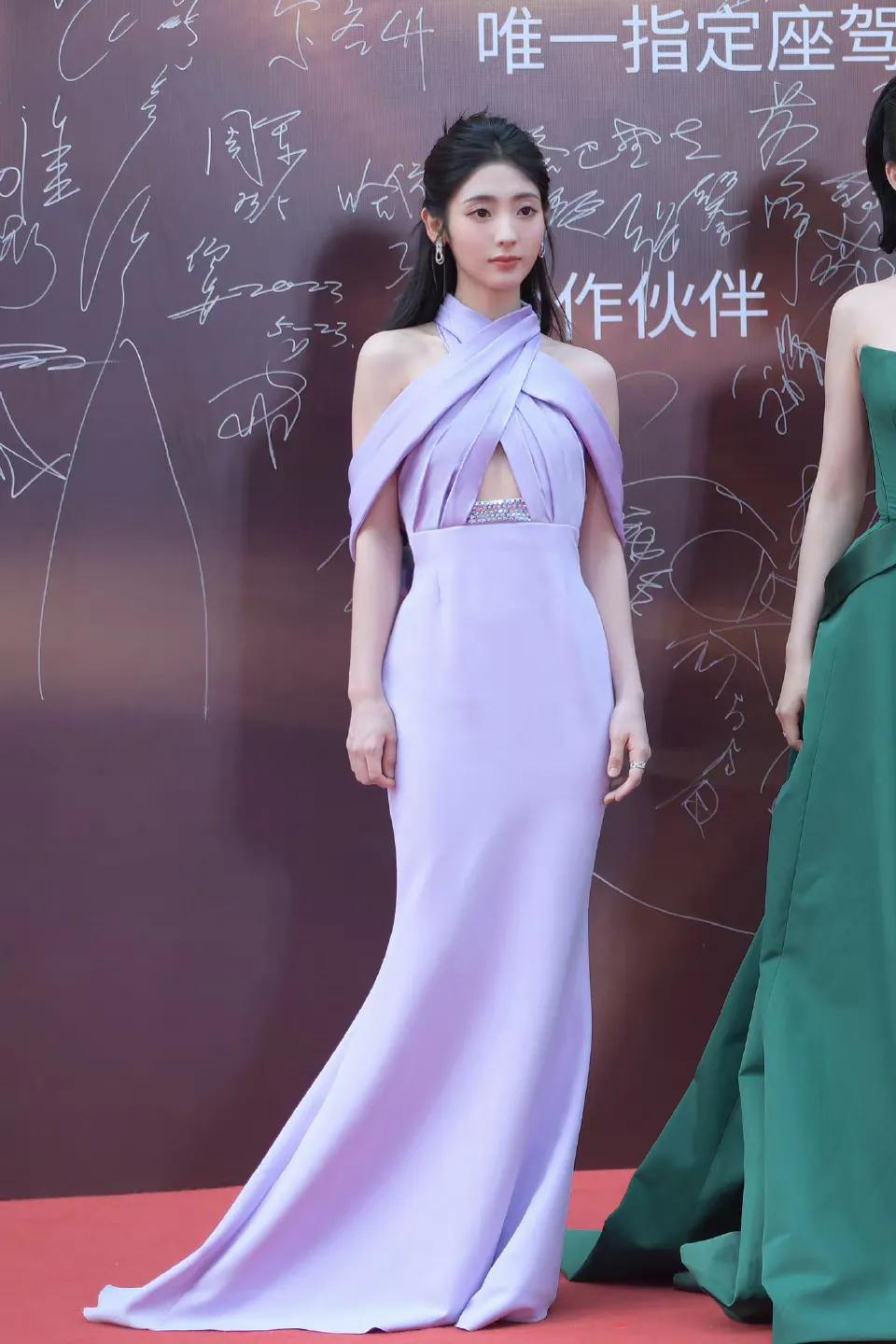 华表|造型②:周深邓超风度翩翩,容祖儿Twins柳岩毛晓彤百花争艳