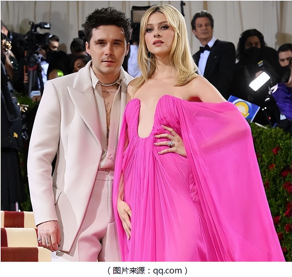 结婚铂金戒指样式,最新简约订婚戒指